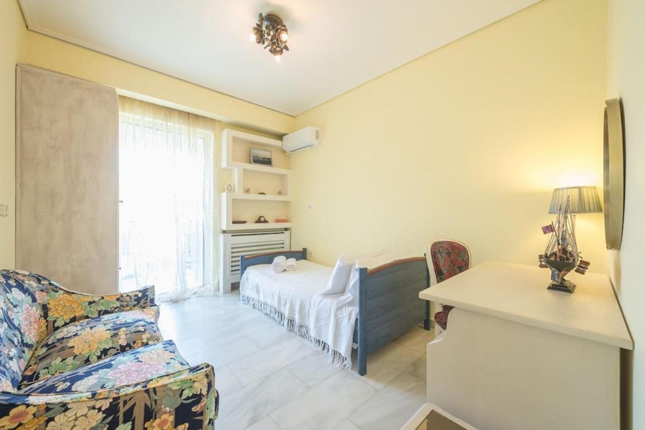 Central 3Br Apartment Next To Panormou Metro! Athen Eksteriør bilde