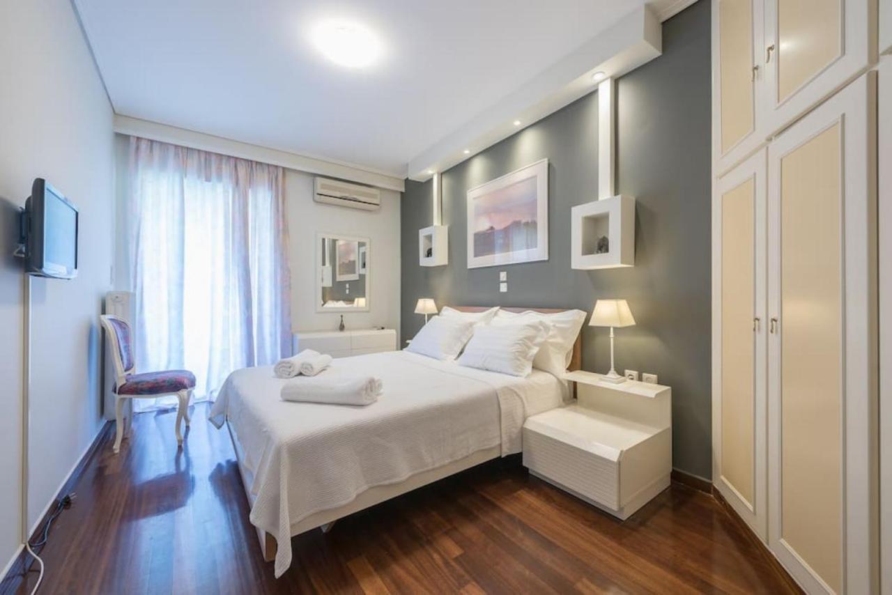 Central 3Br Apartment Next To Panormou Metro! Athen Eksteriør bilde