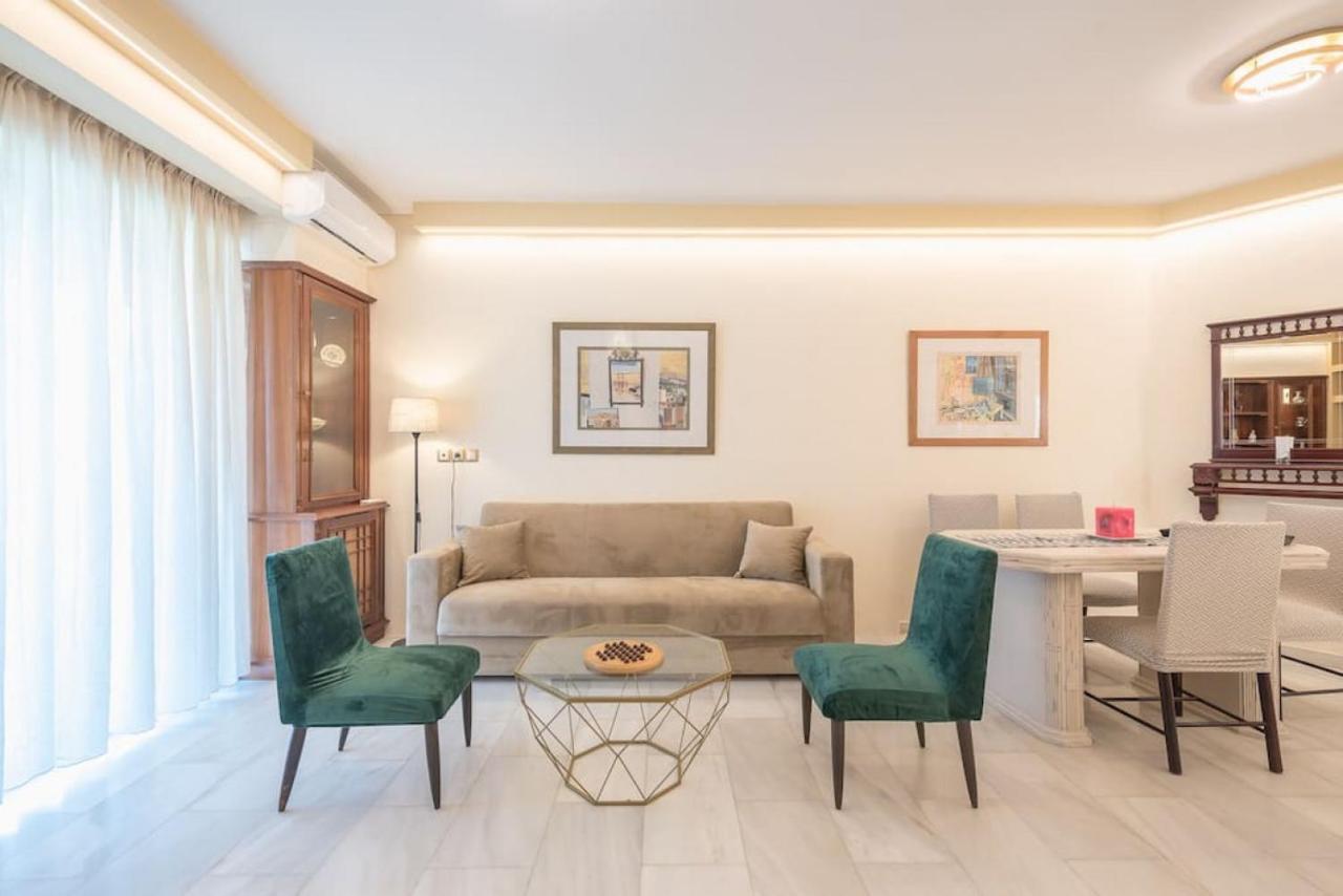 Central 3Br Apartment Next To Panormou Metro! Athen Eksteriør bilde